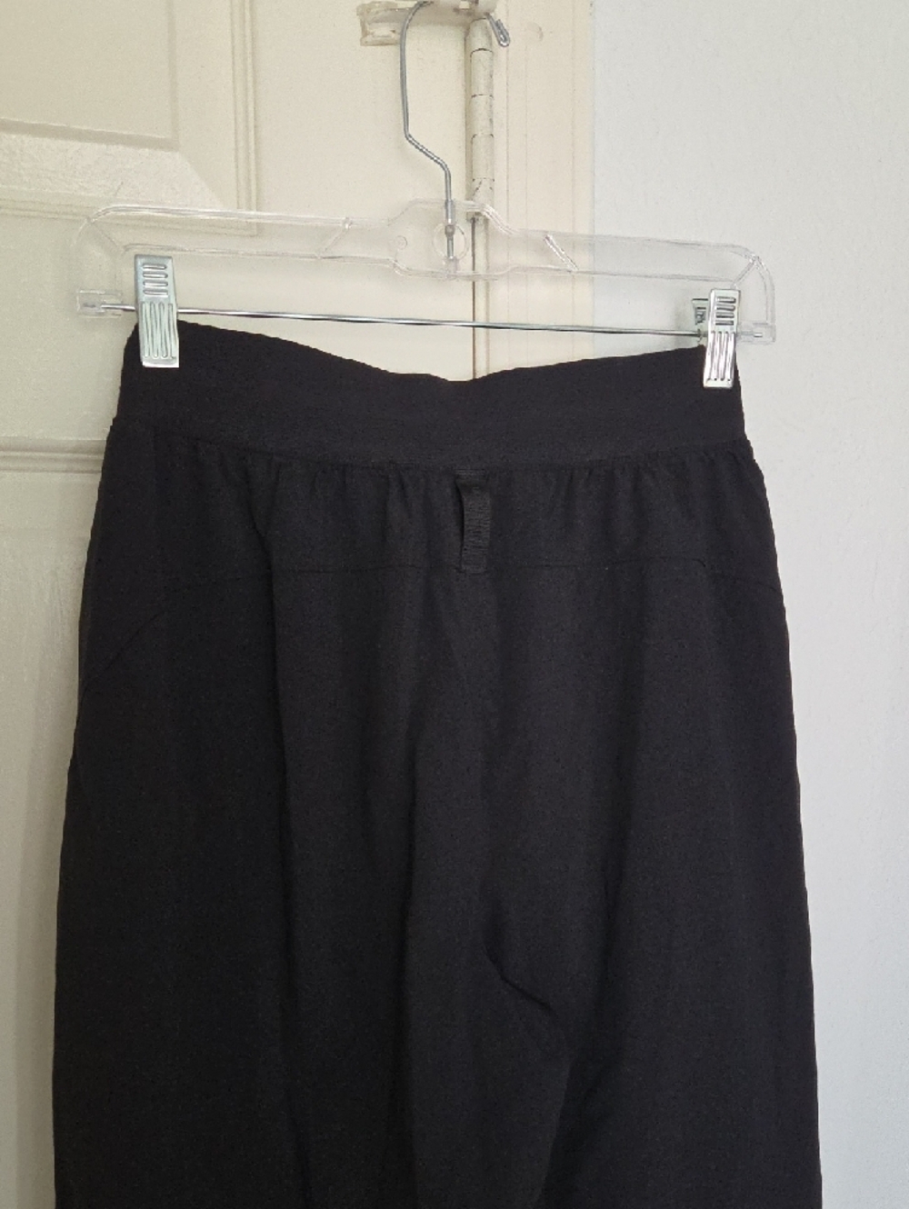 lululemon athletica Womans Black Tapered Drawstring Joggers Size 4 - Picture 6 of 8